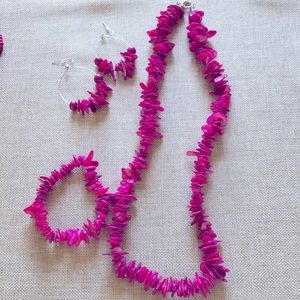 Layers and layers of Fuchsia Capiz Shells 3pc Jewelry Set